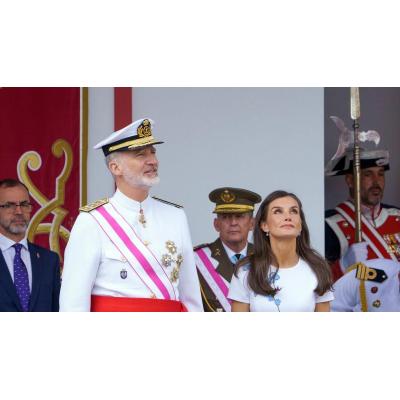 El rey cobrará este año 4.300 euros más, hasta los 290.000 euros, y la reina, 160.000