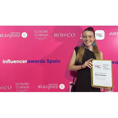 La joven residente en Egüés, Elvia Gómez Troya, de 13 años, ganadora más joven en la historia de los Influencer Awards Spain