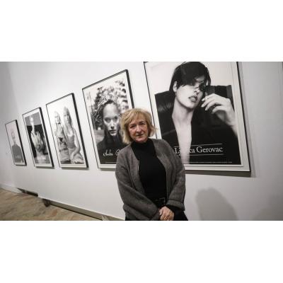 Fotos de la exposición 'Genealogías femeninas en la Nueva Colección Pilar Citoler'