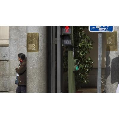 La CNMC sanciona a una web de porno por no impedir el acceso de menores a sus contenidos