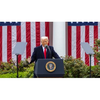 Trump planea reducir algunos aranceles sobre el acero y el aluminio, según Financial Times