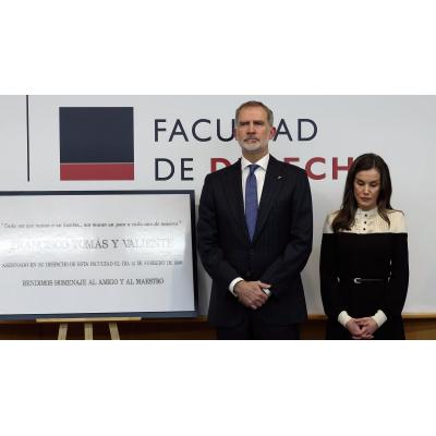 El Rey, en el homenaje a Tomás y Valiente: "Cuesta creer que todavía haya quien justifique a ETA"