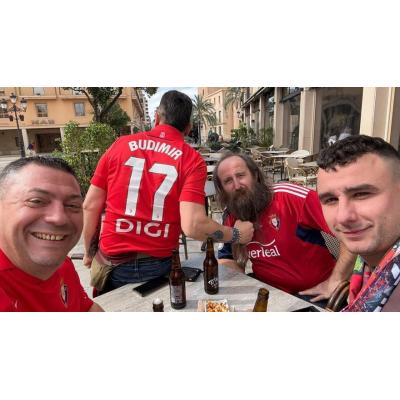 Panorámix ensaya en Elche el estirón de barba por si vuelve a marcar Budimir