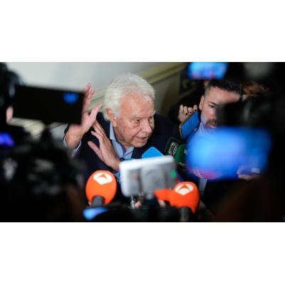 El PSOE se enreda en las polémicas sobre Lambán y González