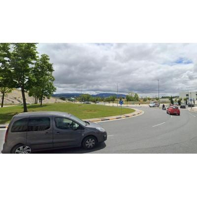 Heridos dos motoristas en sendos accidentes de tráfico en Pamplona y en el Polígono Arazuri-Orkoien