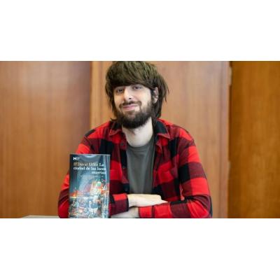 Así comienza ‘La ciudad de las luces muertas’, la novela de David Uclés