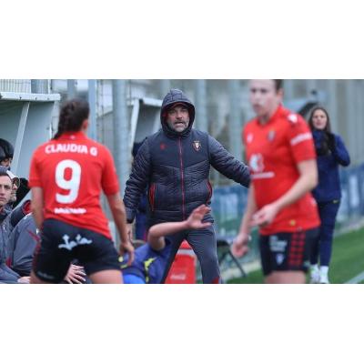 Josu Domínguez, entrenador de Osasuna Femenino: "Si te comes la tarta muy rápido, te empachas"