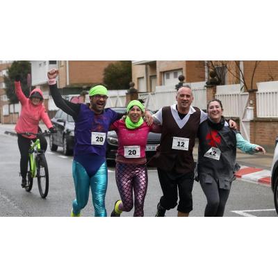Los disfraces, antídoto frente a la lluvia y el frío en la Txolin de Berriozar