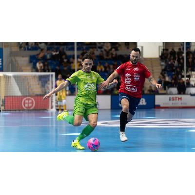 La recta final se ceba con un Osasuna Magna muy combativo