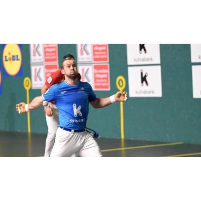 Elordi y Zabaleta derrotan a Jaka e Iztueta en un duelo sin tensión