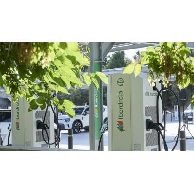 Iberdrola aumenta un 25% sus puntos de recarga en 2025 y alcanza los 11.000 puntos públicos