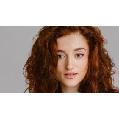 Alba Cuartero se convierte en Bess Houdini en el musical sobre el escapista que triunfa en Madrid