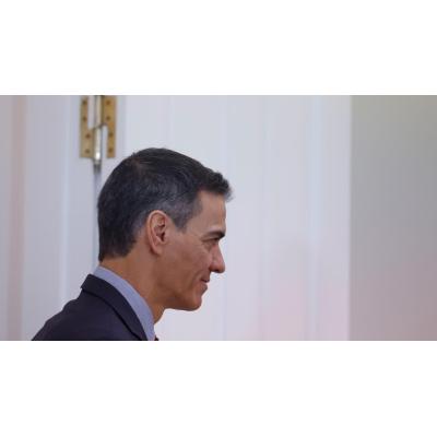 El PSOE sube un punto y amplía a casi 10 su ventaja sobre el PP, mientras Vox marca récord y cae Sumar, según el CIS