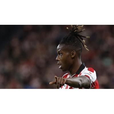 Nico Williams inicia el tratamiento de su lesión en Pamplona