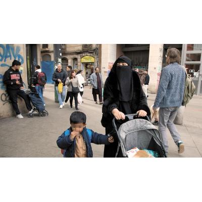 Junts no apoya la prohibición del burka que propone Vox y presentará su propia propuesta
