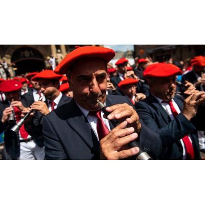 La guerra abierta entre el alcalde y los gaiteros que se niegan a actuar en un pueblo de Navarra