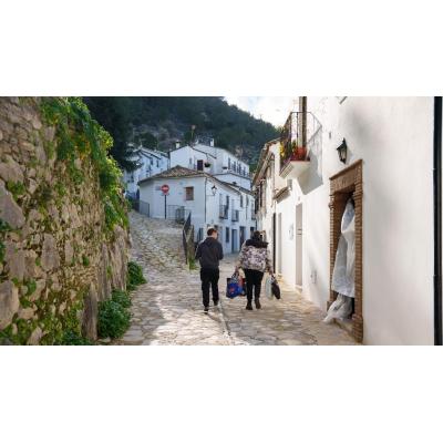 Grazalema recobra la vida y sus vecinos se afanan en recuperar la normalidad