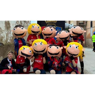 Rojillo y Rojilla conquistan TikTok y el Carnaval: una cuadrilla navarra hace viral a Osasuna