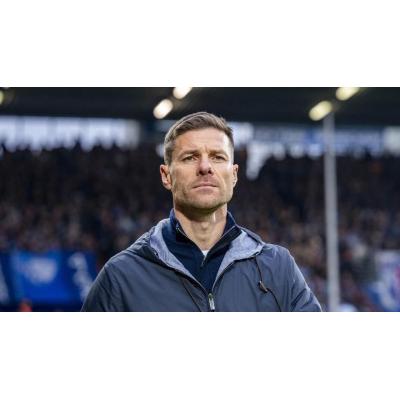 El hijo mayor de Xabi Alonso podría estudiar en la Universidad de Navarra