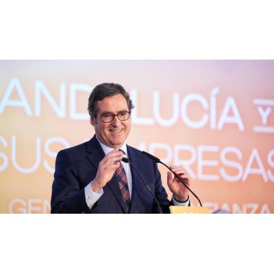 Garamendi responde a Sánchez tras sus críticas a la patronal: "Hay que buscar enemigos para tapar alguna miseria"