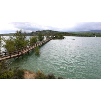 Agua dulce, tierra que abraza... y abandono