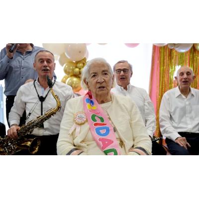 Cien años de la primera del Registro