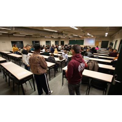 68 personas superan las pruebas para habilitarse como porteros