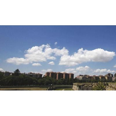 Agur, Javier