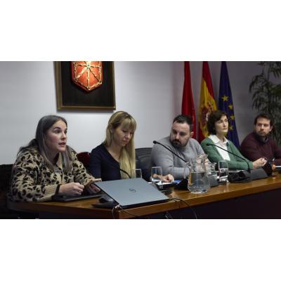 El PAI vuelve al centro del choque político en el Parlamento de Navarra