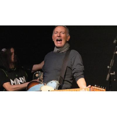 Bruce Springsteen anuncia una gira de rock y rebeldía y avisa a Trump: "Llega la caballería"