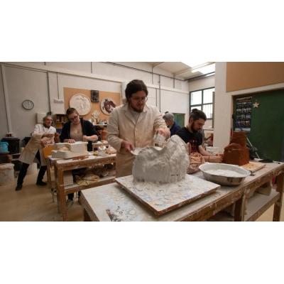 La Escuela de Arte de Pamplona se enriquece con sus Encuentros de Creadoras/es