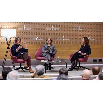 El reto demográfico lideró una charla entre Andrea Ruiz y Arantza Chacón: "No tenemos una política que reconozca títulos universitarios”