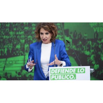 Montero asegura que sus mensajes a Ábalos eran "entre compañeros" y están "sacados de contexto"