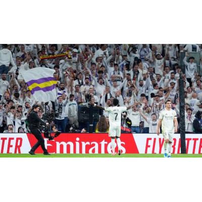 Cánticos de "Musulmán el que no bote" en los aledaños del Bernabéu