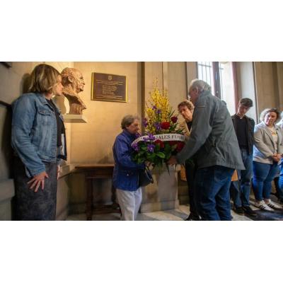 PSN y UGT homenajean a los concejales y trabajadores del Ayuntamiento de Pamplona fusilados en 1936