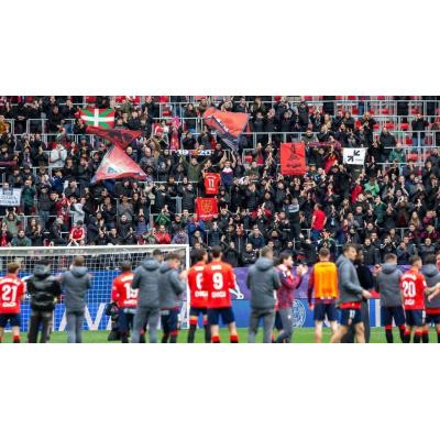 El 1x1 de Osasuna contra el Betis: Víctor sigue a los suyo