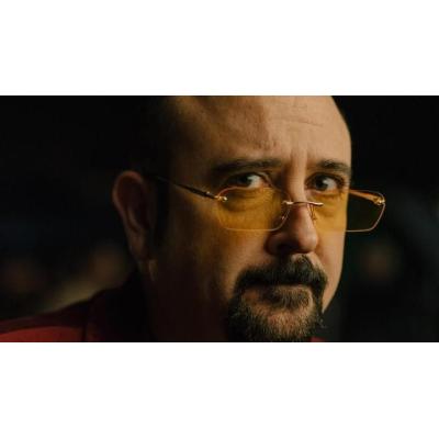 Carlos Areces: “Defiendo que la ficción pueda ser un espejo deformante y absurdo”
