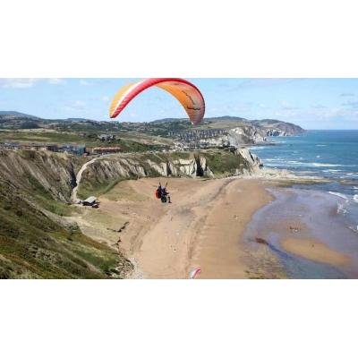 "Algún error por el viento", posible causa del accidente de un parapente con 2 muertos en Guadalajara