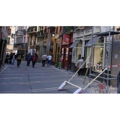 Cierra una tienda de souvenirs y artículos textiles en el Casco Viejo de Pamplona
