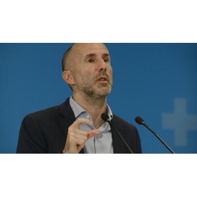 El alcalde de Ourense, imputado por cobrar dedicación exclusiva mientras es propietario de una televisión local