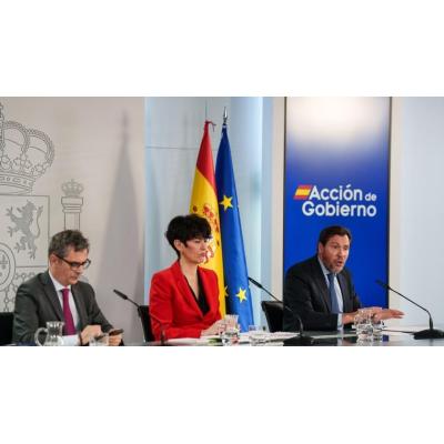 El Gobierno central cierra filas contra el auto de Peinado y sugiere una persecución política