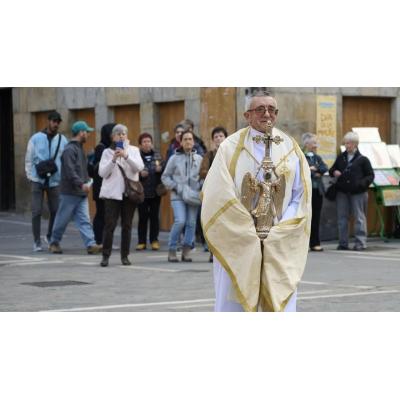 Visita de la imagen del Ángel de Aralar al Ayuntamiento de Pamplona