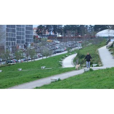 Abandono del parque Pioneras en Lezkairu