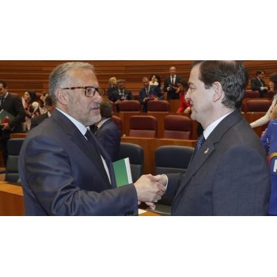 PP y Vox pactan las Cortes de Castilla y León y gobernarán juntos