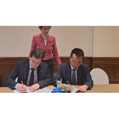 Hithium se reunió con Hyundai Mobis antes de escoger Navarra