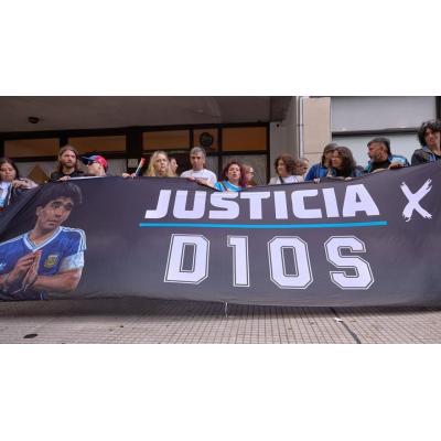 El fiscal del juicio por la muerte de Maradona: "Los médicos lo abandonaron a su suerte"