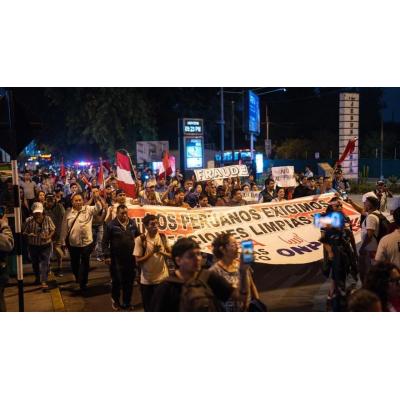 El grito de fraude de la ultraderecha dispara la tensión en las elecciones de Perú