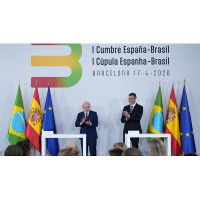 Sánchez y Lula exhiben sintonía frente a la guerra de Trump y firman una docena de acuerdos bilaterales