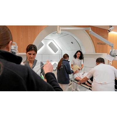 Uno de cada cuatro pacientes de protonterapia de la CUN es menor