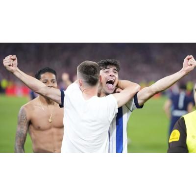 En imágenes: La Real se lleva la gloria en los penaltis con Marrero como héroe